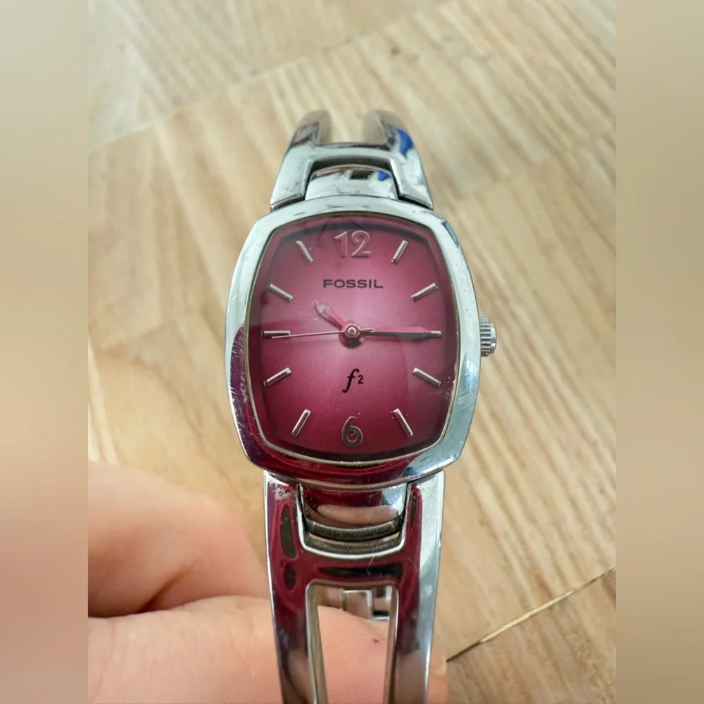 Fossil brand f2